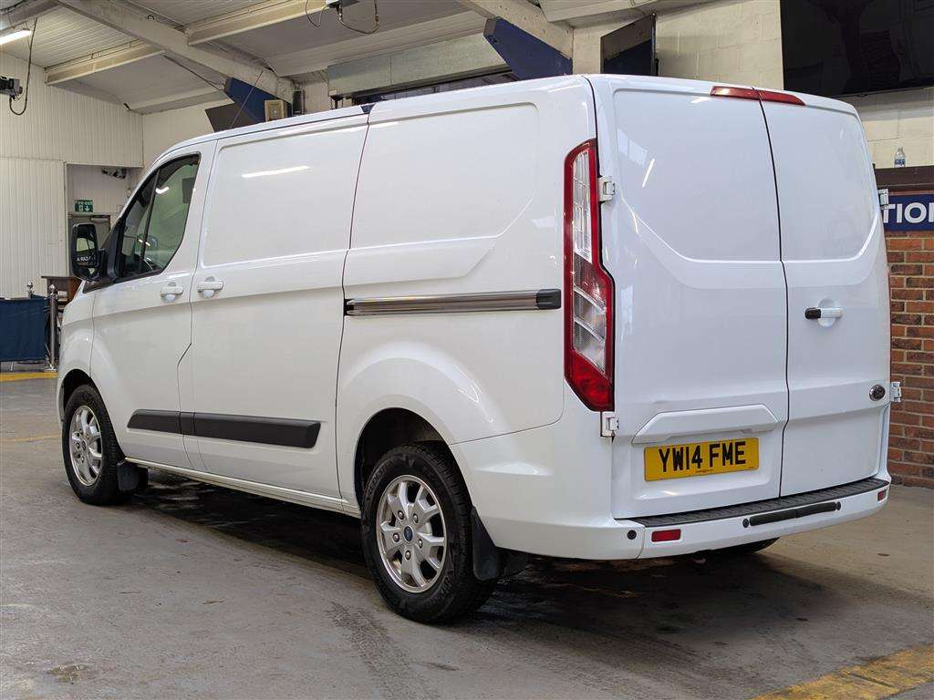 <p>2014 FORD TRANSIT CUSTOM 270 LTD E-</p>