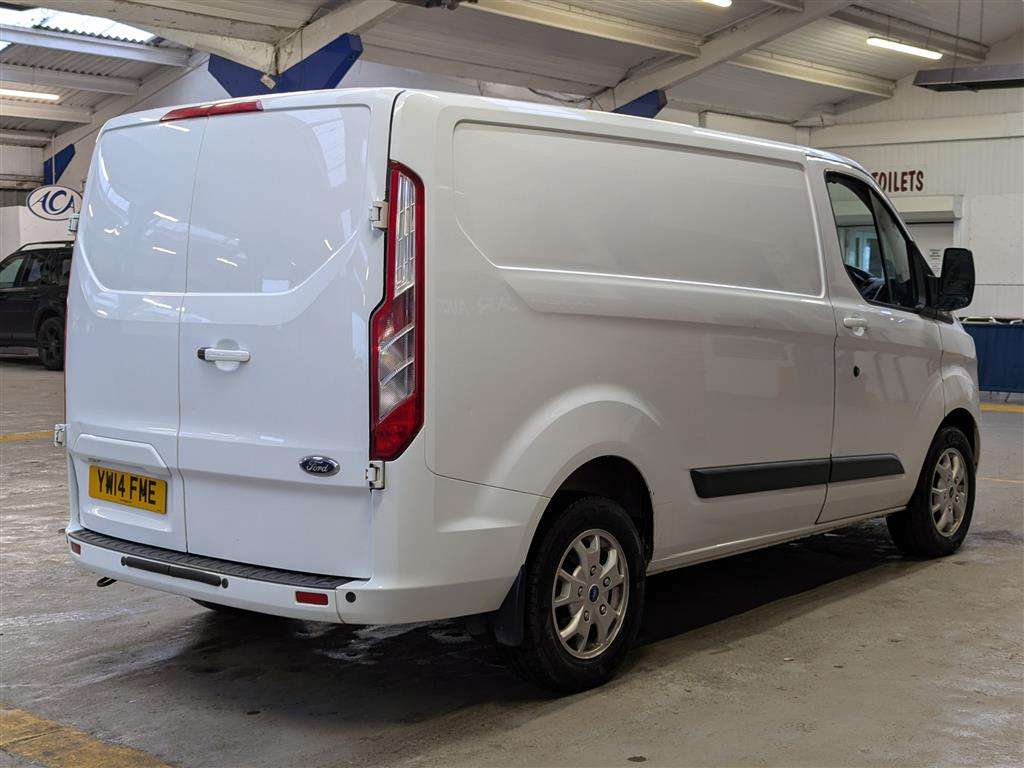<p>2014 FORD TRANSIT CUSTOM 270 LTD E-</p>