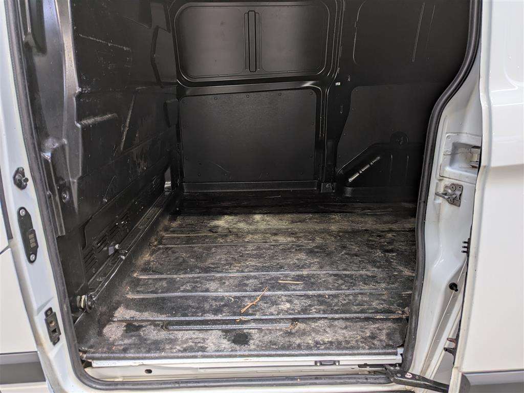 <p>2014 FORD TRANSIT CUSTOM 270 LTD E-</p>