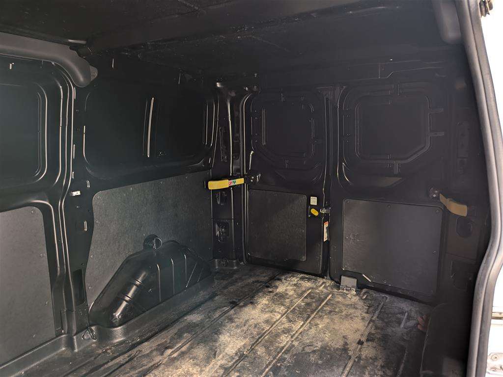 <p>2014 FORD TRANSIT CUSTOM 270 LTD E-</p>