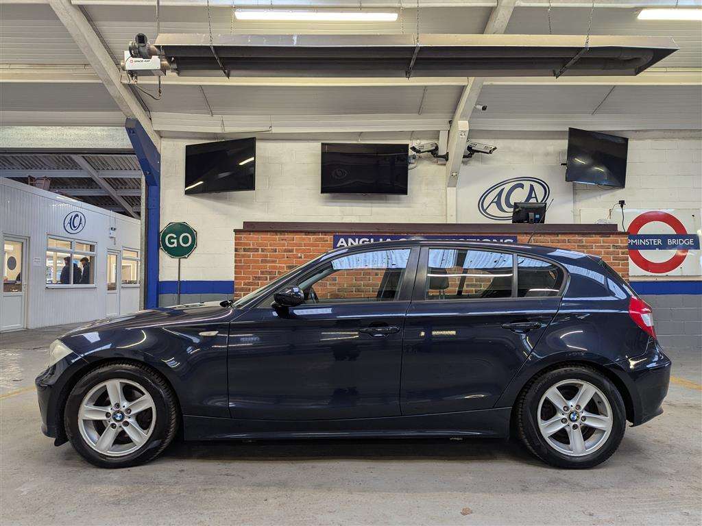 <p>2006 BMW 118I SPORT AUTO</p>