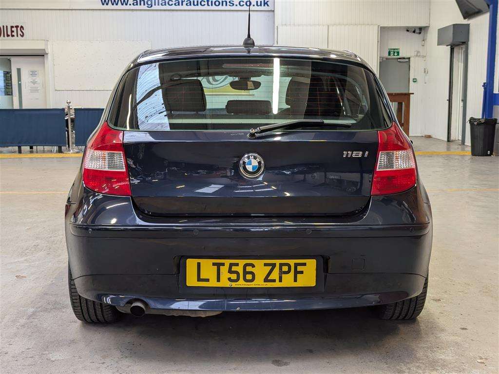 <p>2006 BMW 118I SPORT AUTO</p>