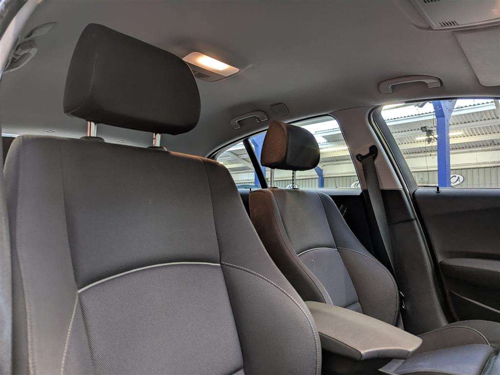 <p>2006 BMW 118I SPORT AUTO</p>