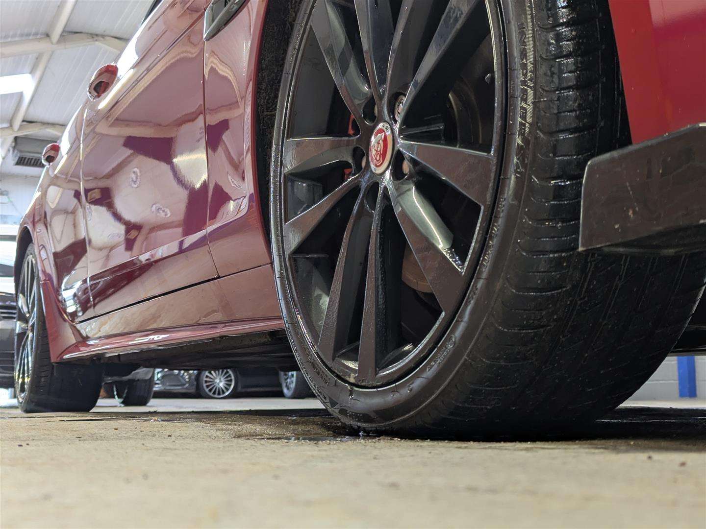 <p>2016 JAGUAR XE R-SPORT D AUTO</p>