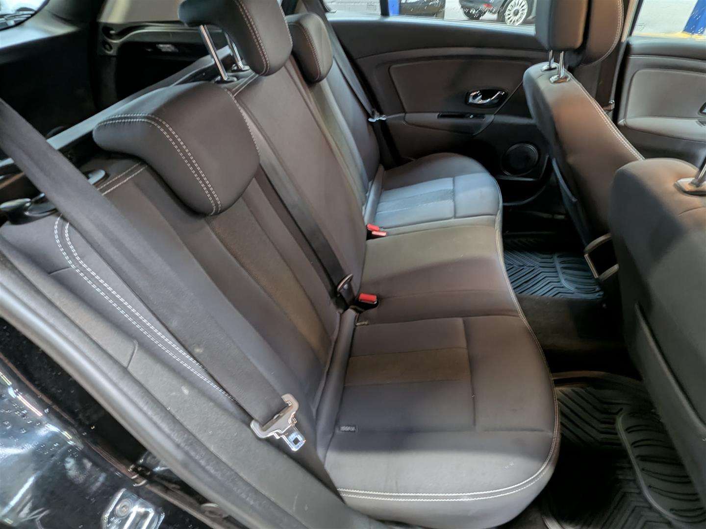 <p>2013 RENAULT MEGANE D-QUE TT ENERGY DC</p>