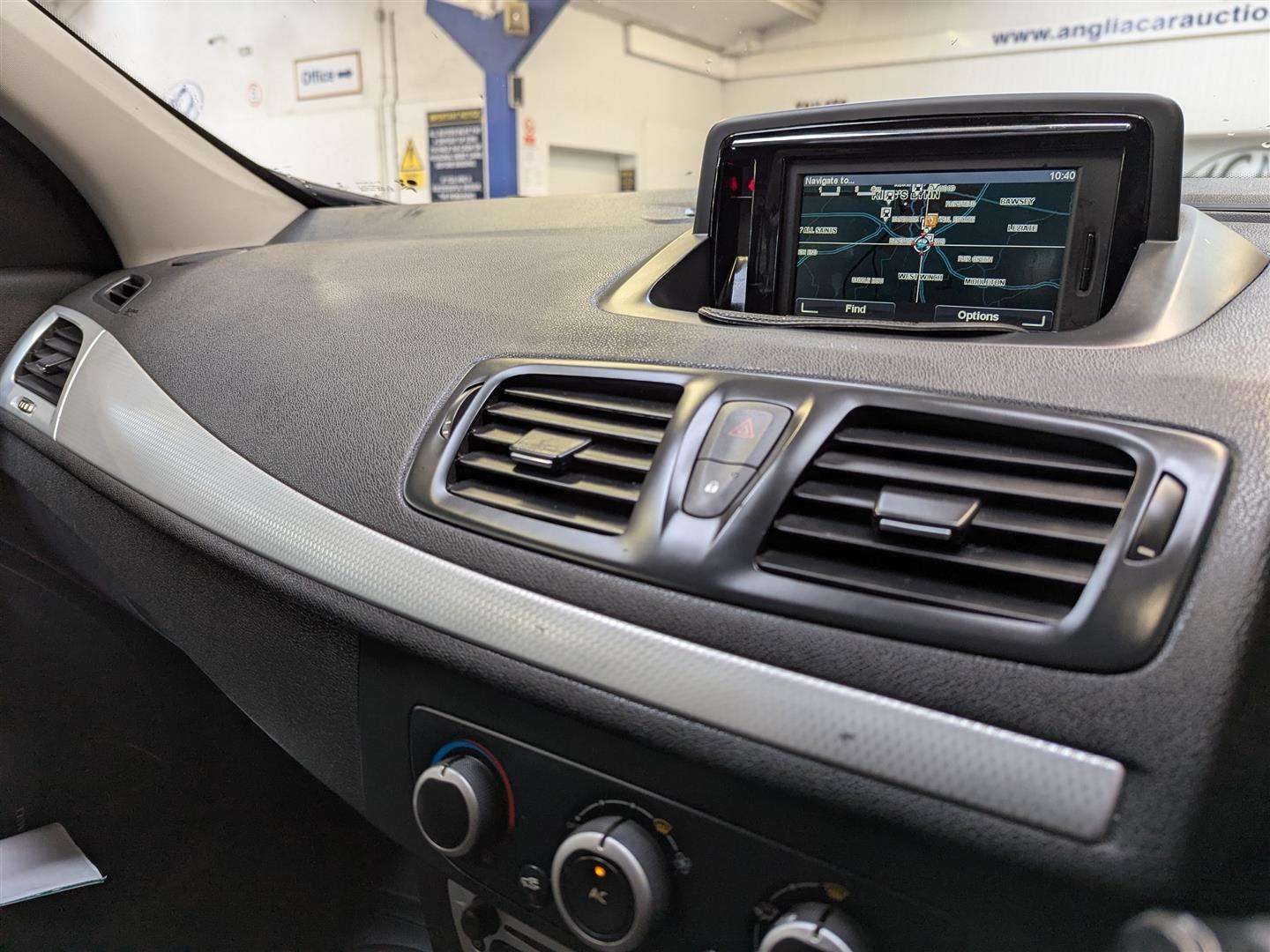 <p>2013 RENAULT MEGANE D-QUE TT ENERGY DC</p>