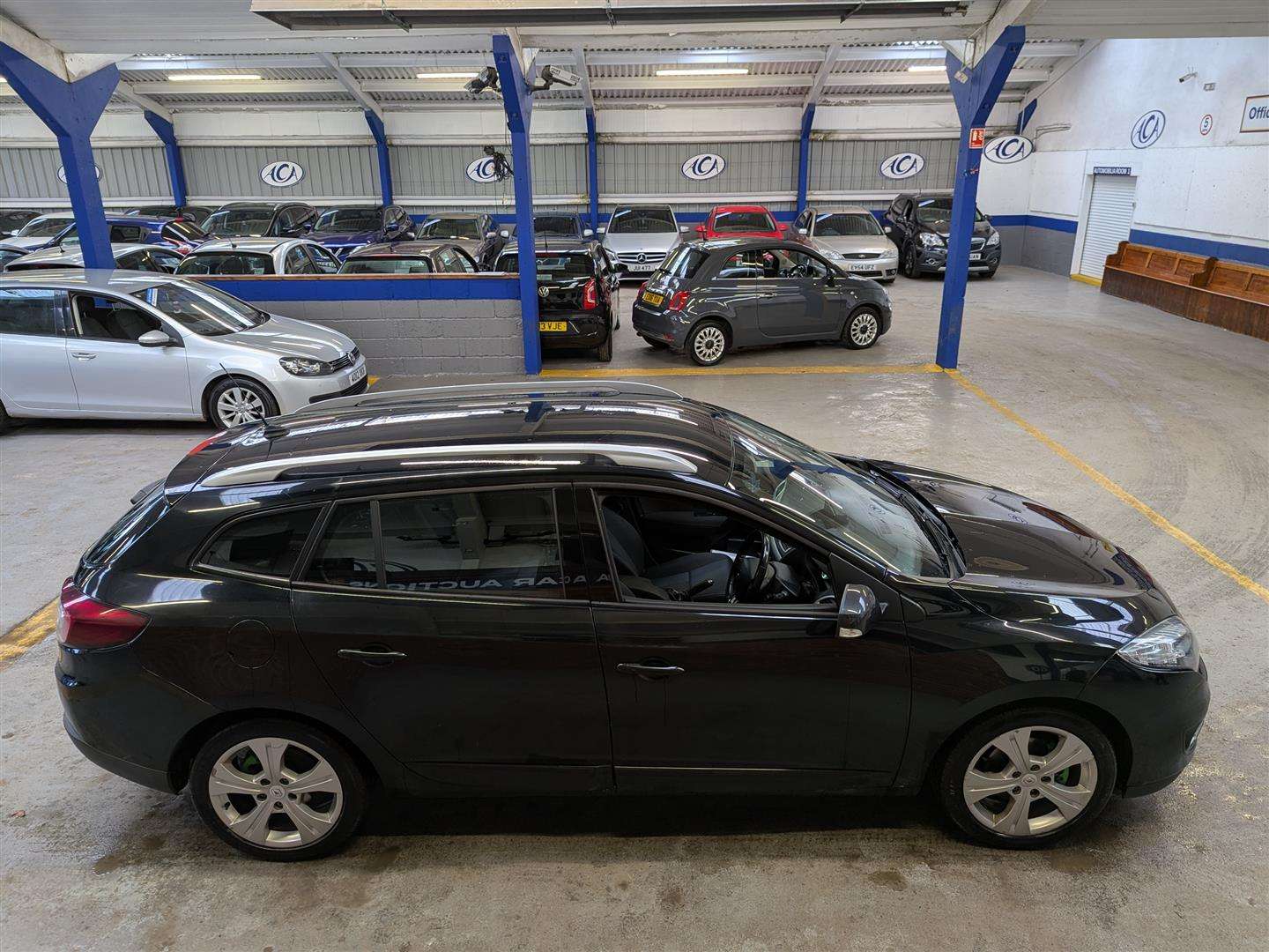 <p>2013 RENAULT MEGANE D-QUE TT ENERGY DC</p>