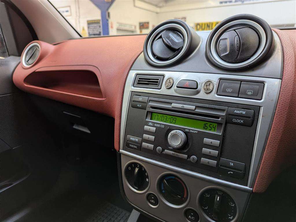 <p>2007 FORD FIESTA ZETEC CLIMATE</p>