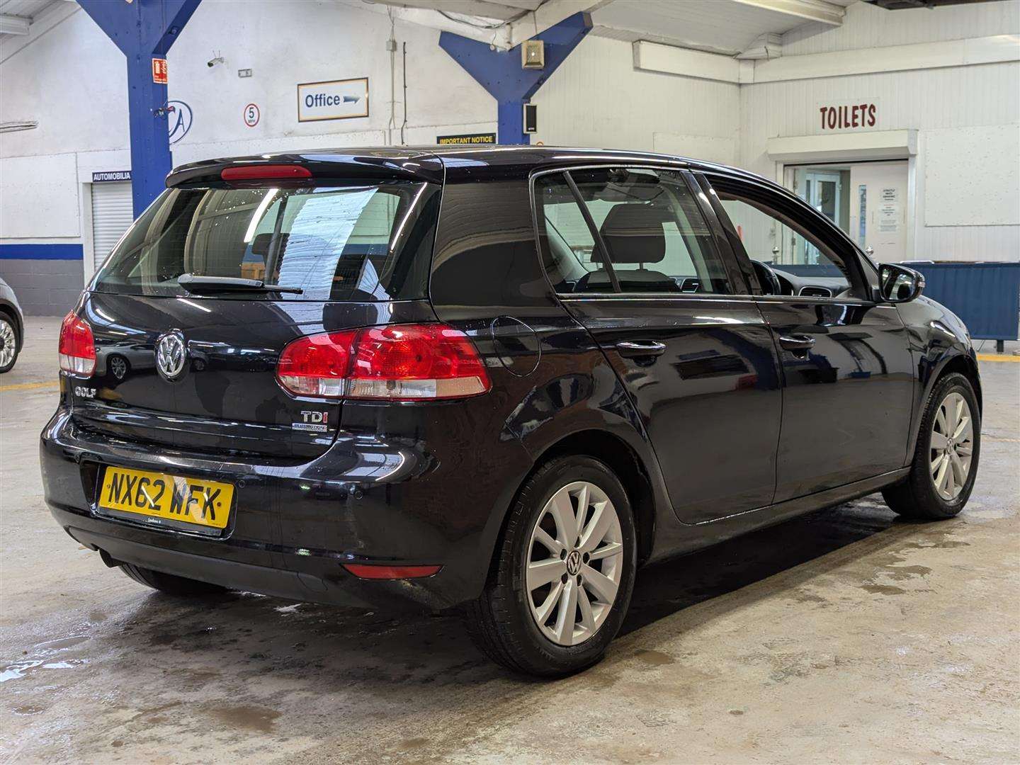 <p>2012 VOLKSWAGEN GOLF MATCH TDI B-TECH DSG</p>