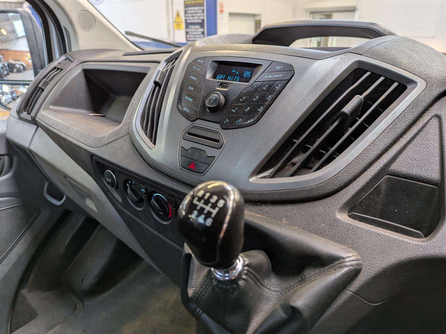 <p>2016 FORD TRANSIT 350 LWB</p>