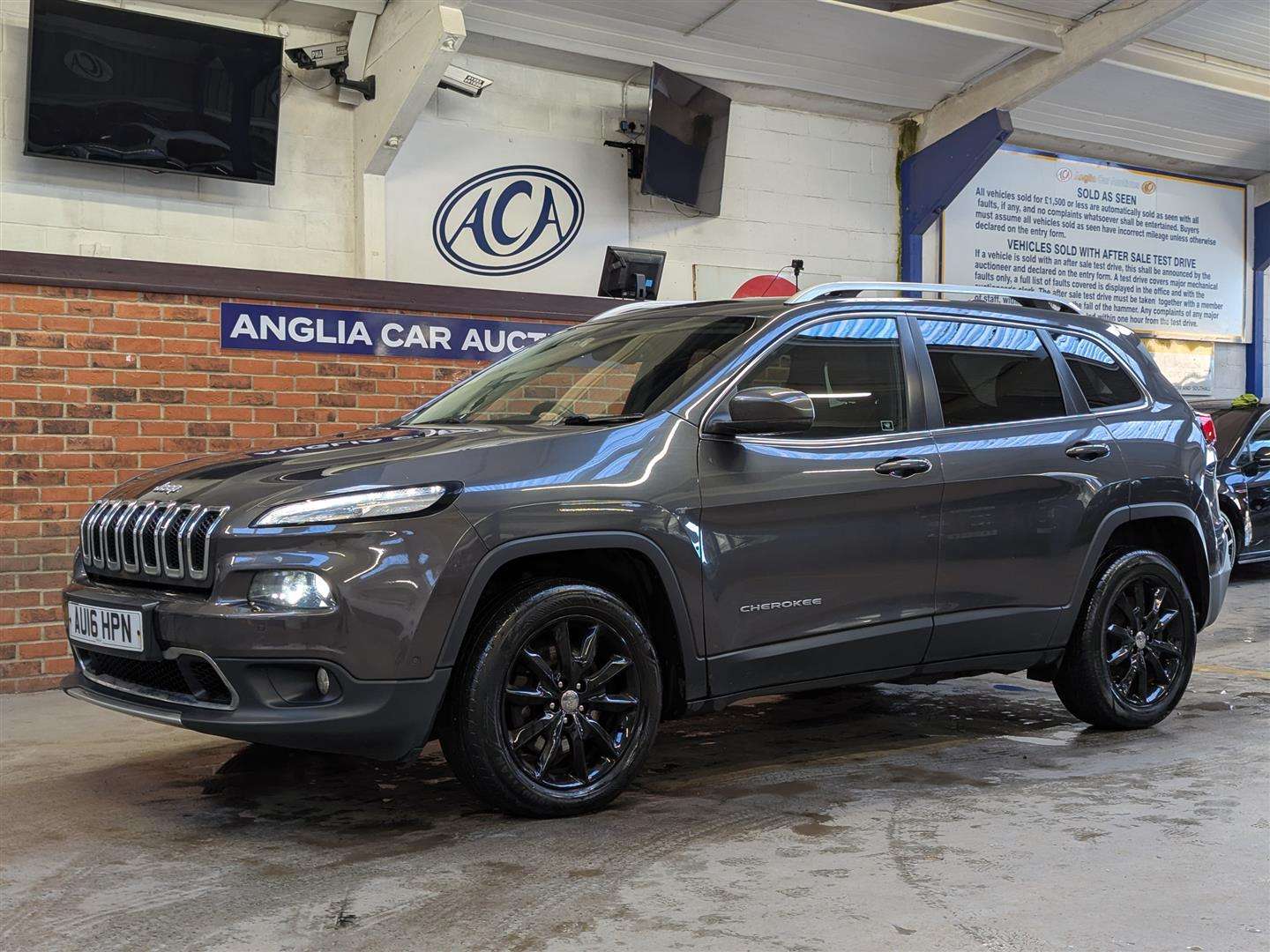 <p>2016 JEEP CHEROKEE LIMITED M-JET 4X</p>