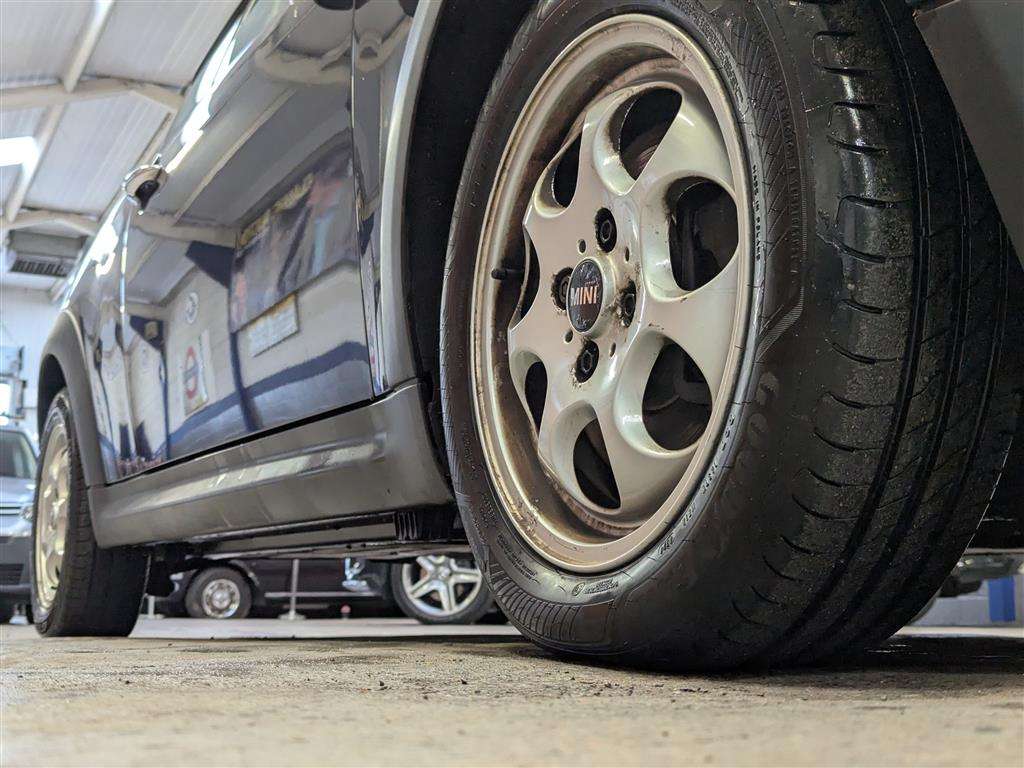 <p>2012 MINI COOPER</p>