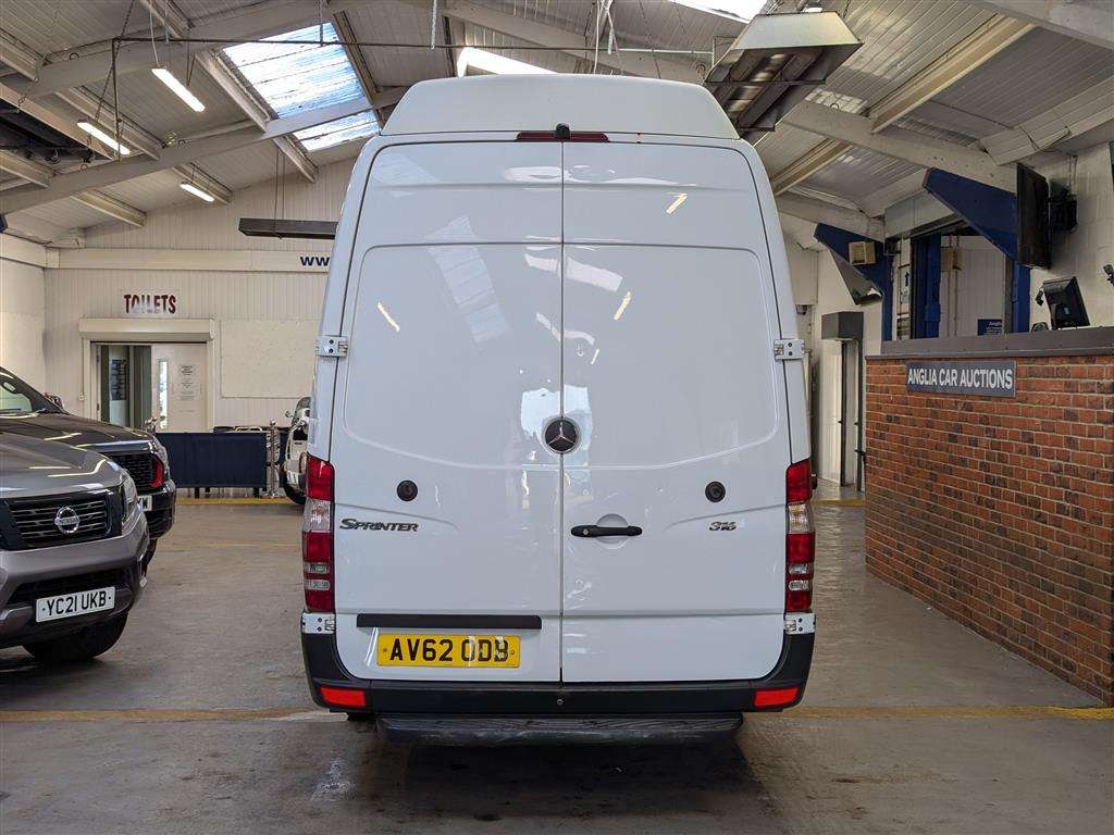 <p>2012 MERCEDES-BENZ SPRINTER 316 CDI</p>