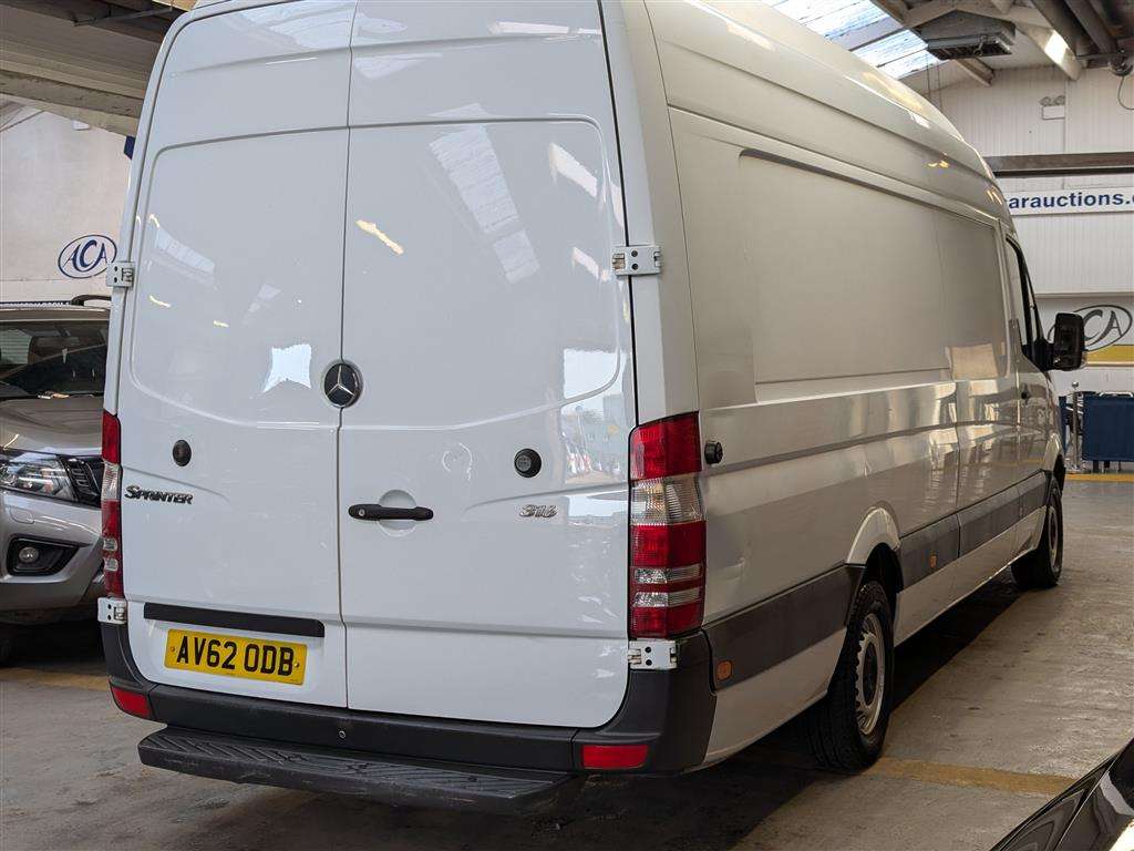 <p>2012 MERCEDES-BENZ SPRINTER 316 CDI</p>