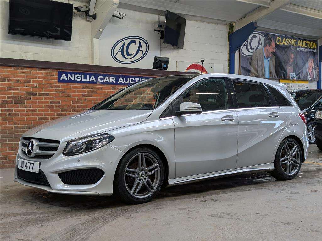<p>2017 MERCEDES-BENZ B 200 AMG LINE PREMIUM +</p>