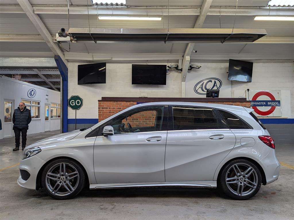 <p>2017 MERCEDES-BENZ B 200 AMG LINE PREMIUM +</p>