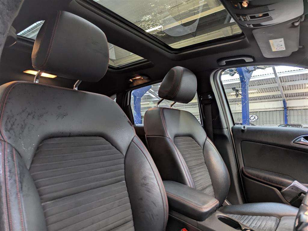 <p>2017 MERCEDES-BENZ B 200 AMG LINE PREMIUM +</p>