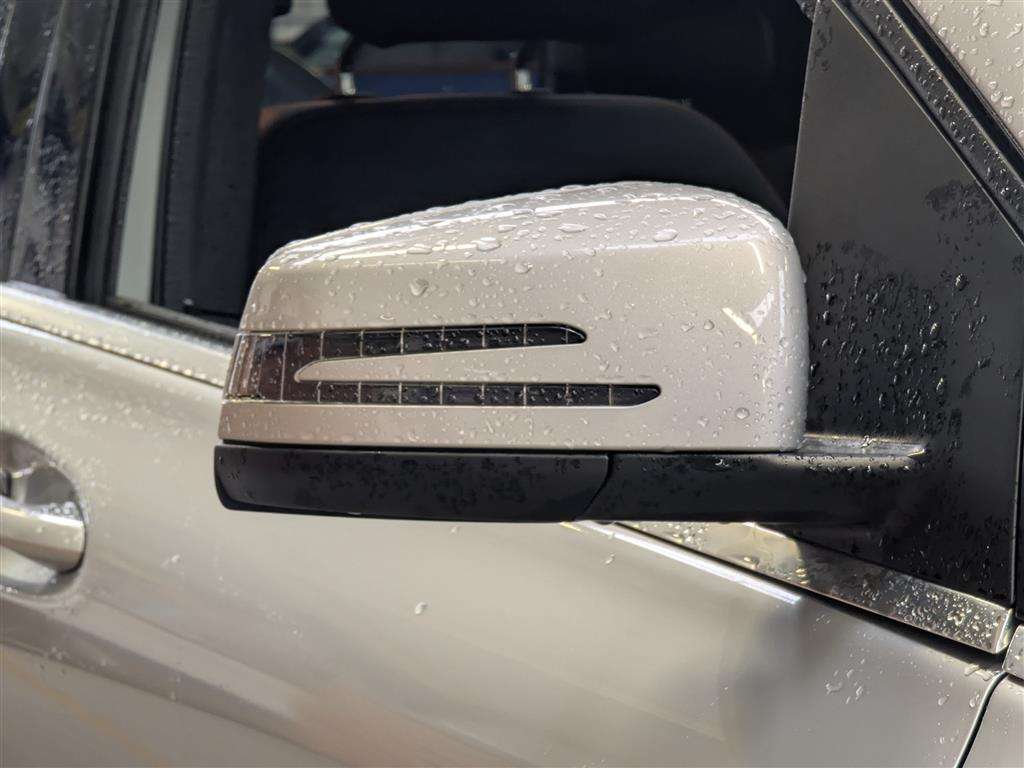 <p>2017 MERCEDES-BENZ B 200 AMG LINE PREMIUM +</p>