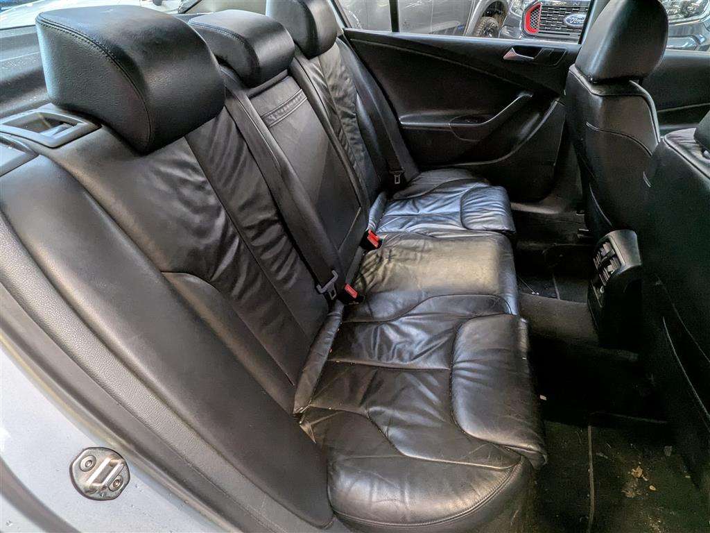 <p>2008 VOLKSWAGEN PASSAT HIGHLINE TDI S-A</p>