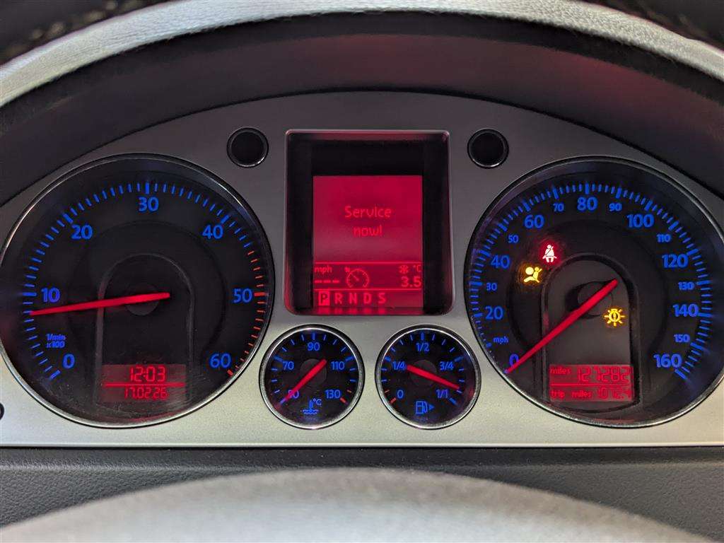 <p>2008 VOLKSWAGEN PASSAT HIGHLINE TDI S-A</p>