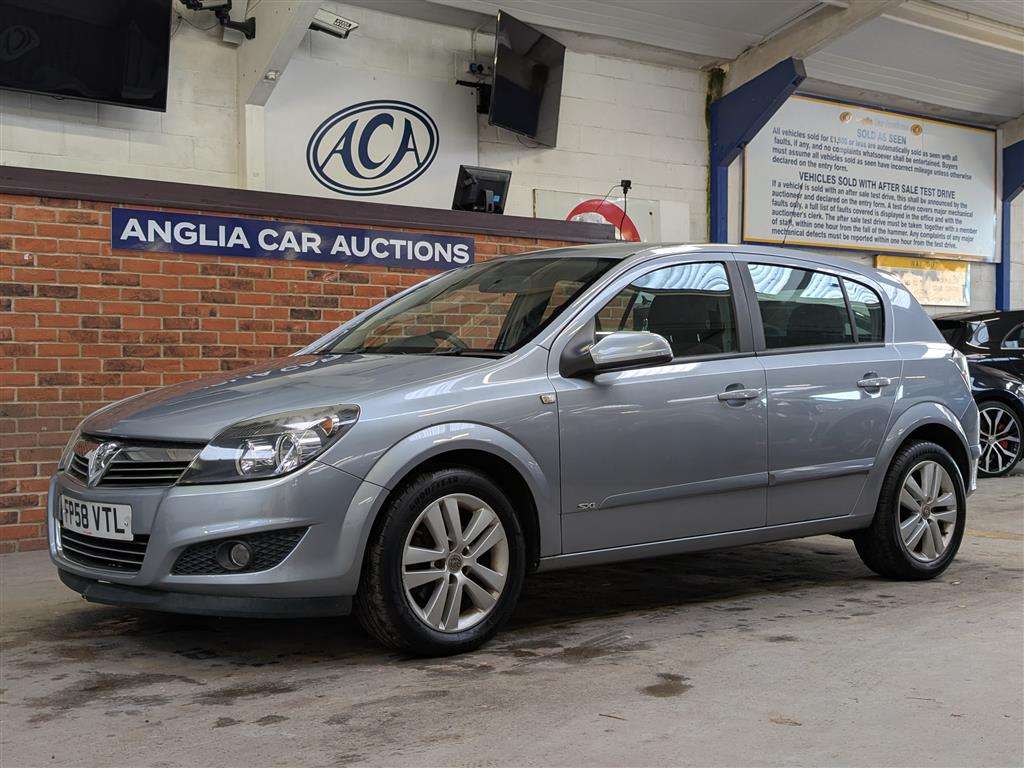 <p>2008 VAUXHALL ASTRA SXI</p>