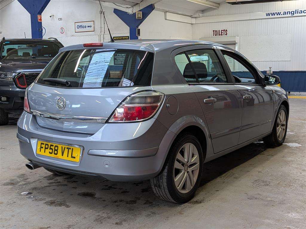 <p>2008 VAUXHALL ASTRA SXI</p>