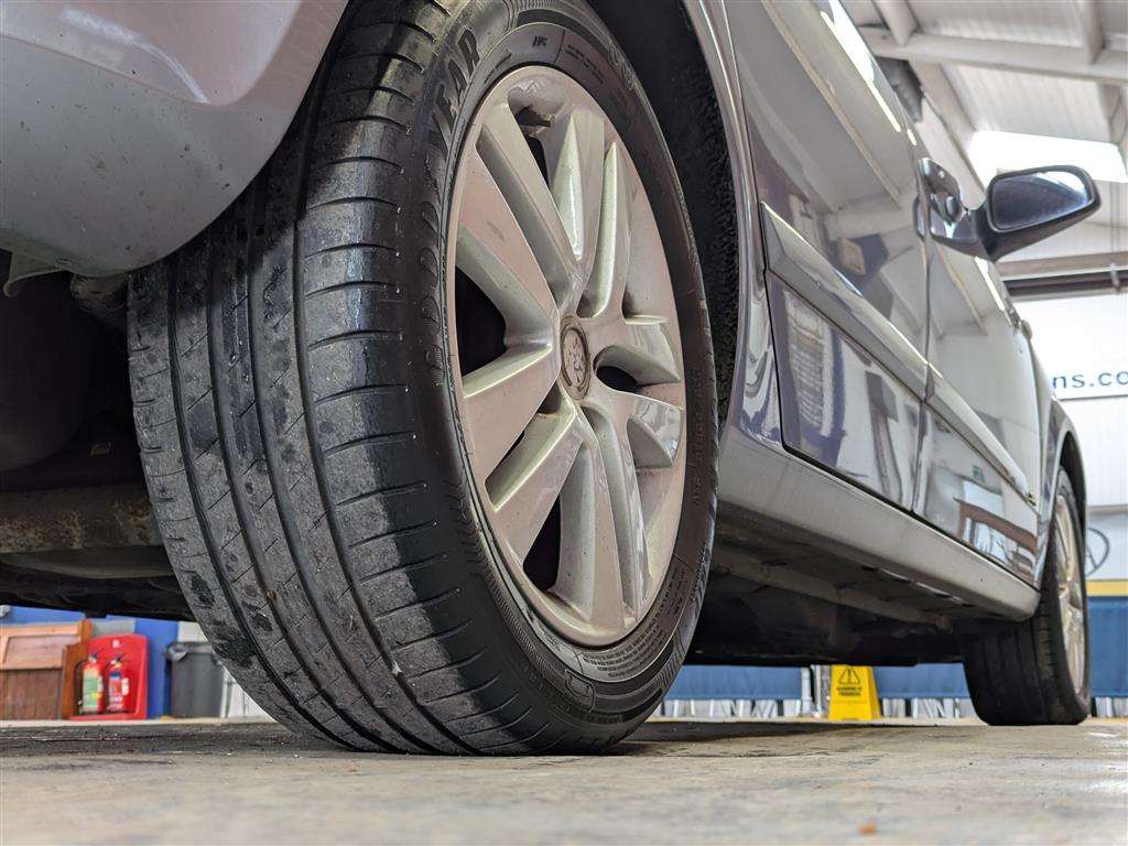 <p>2008 VAUXHALL ASTRA SXI</p>