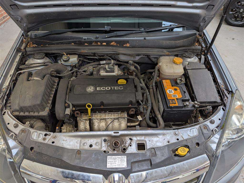 <p>2008 VAUXHALL ASTRA SXI</p>