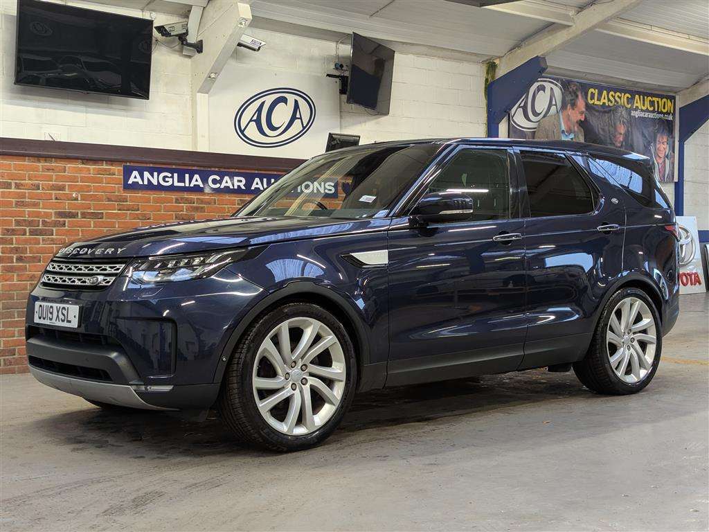 <p>2019 LAND ROVER DISCOVERY LUXURY HSE SD4</p>