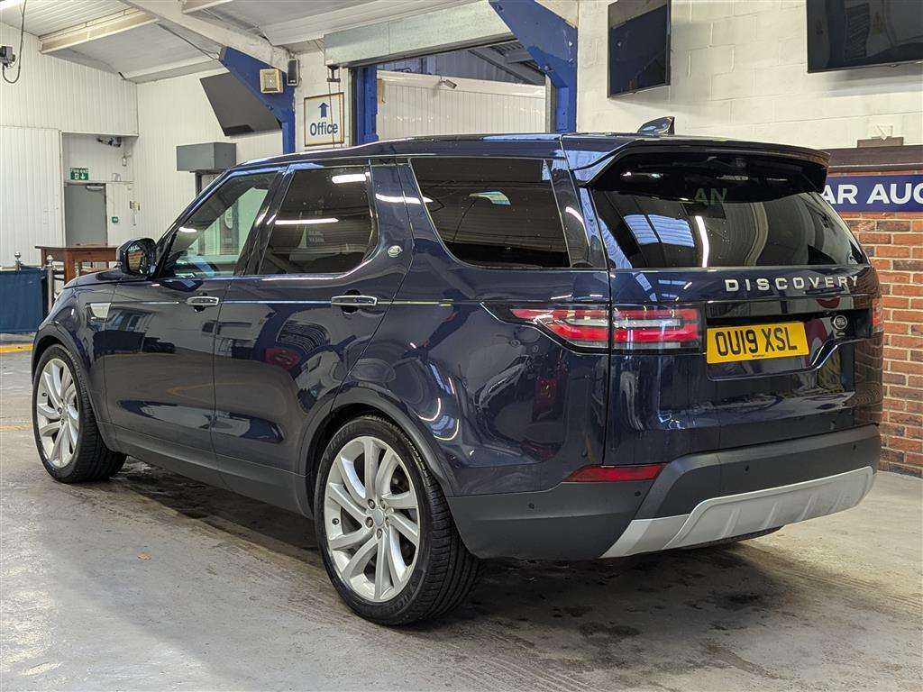 <p>2019 LAND ROVER DISCOVERY LUXURY HSE SD4</p>