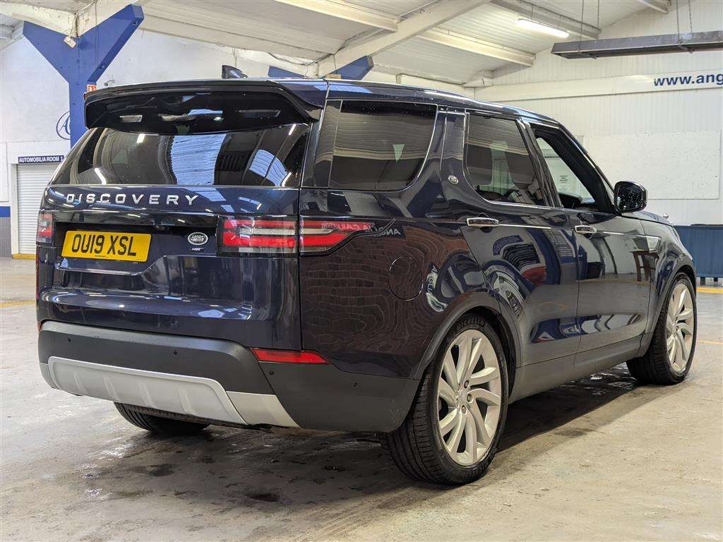 <p>2019 LAND ROVER DISCOVERY LUXURY HSE SD4</p>