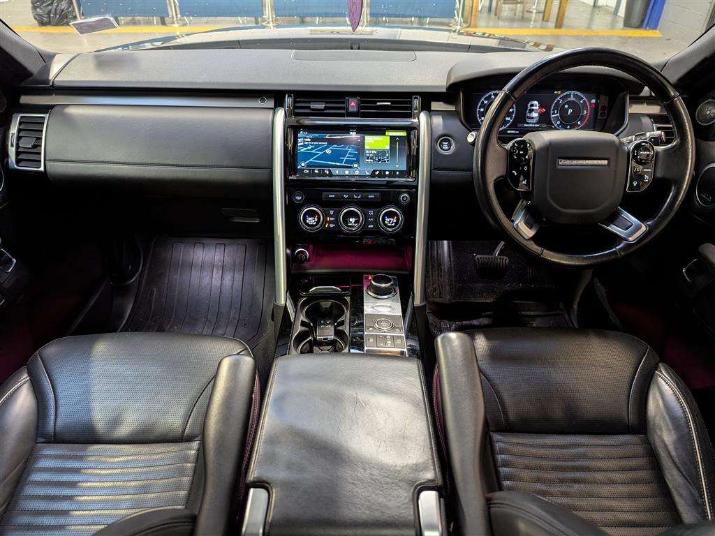 <p>2019 LAND ROVER DISCOVERY LUXURY HSE SD4</p>