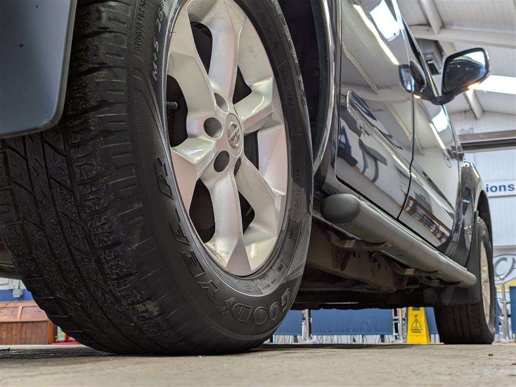 <p>2015 NISSAN NAVARA TEKNA DCI</p>