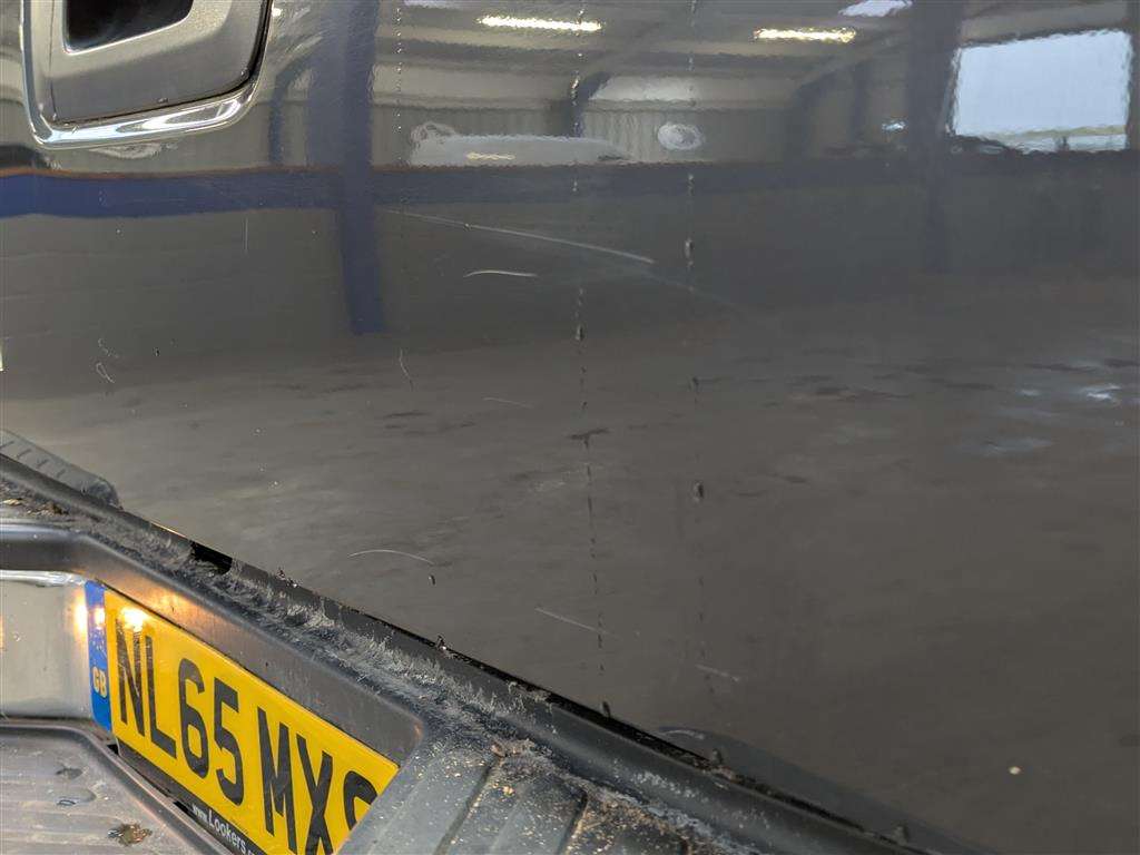 <p>2015 NISSAN NAVARA TEKNA DCI</p>