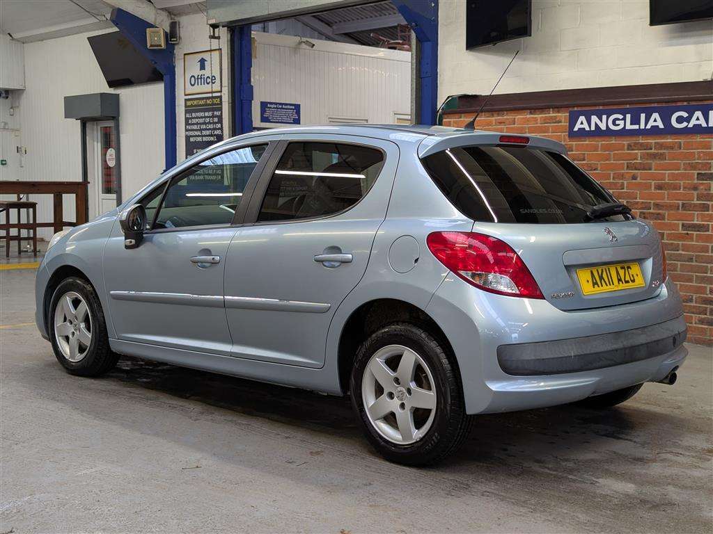 <p>2011 PEUGEOT 207 SPORT</p>