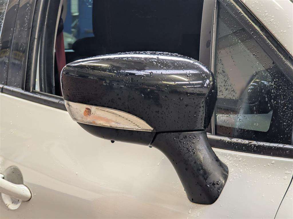 <p>2016 RENAULT CLIO RENAULTSPORT NAV LUX</p>