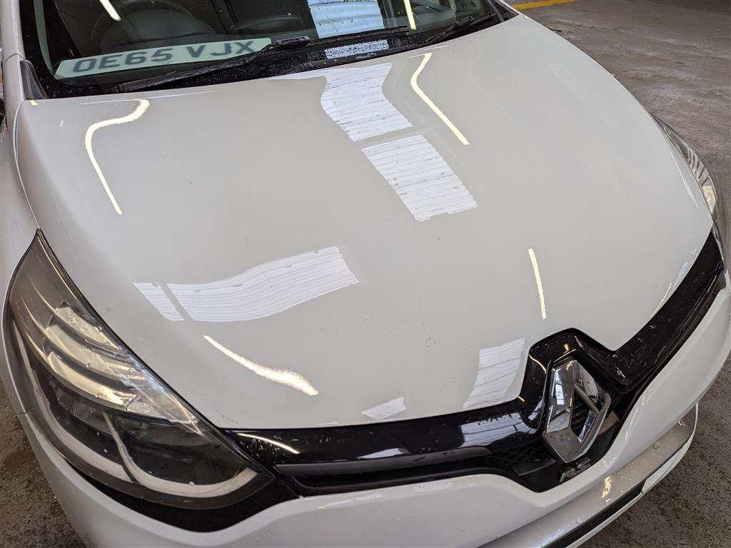 <p>2016 RENAULT CLIO RENAULTSPORT NAV LUX</p>