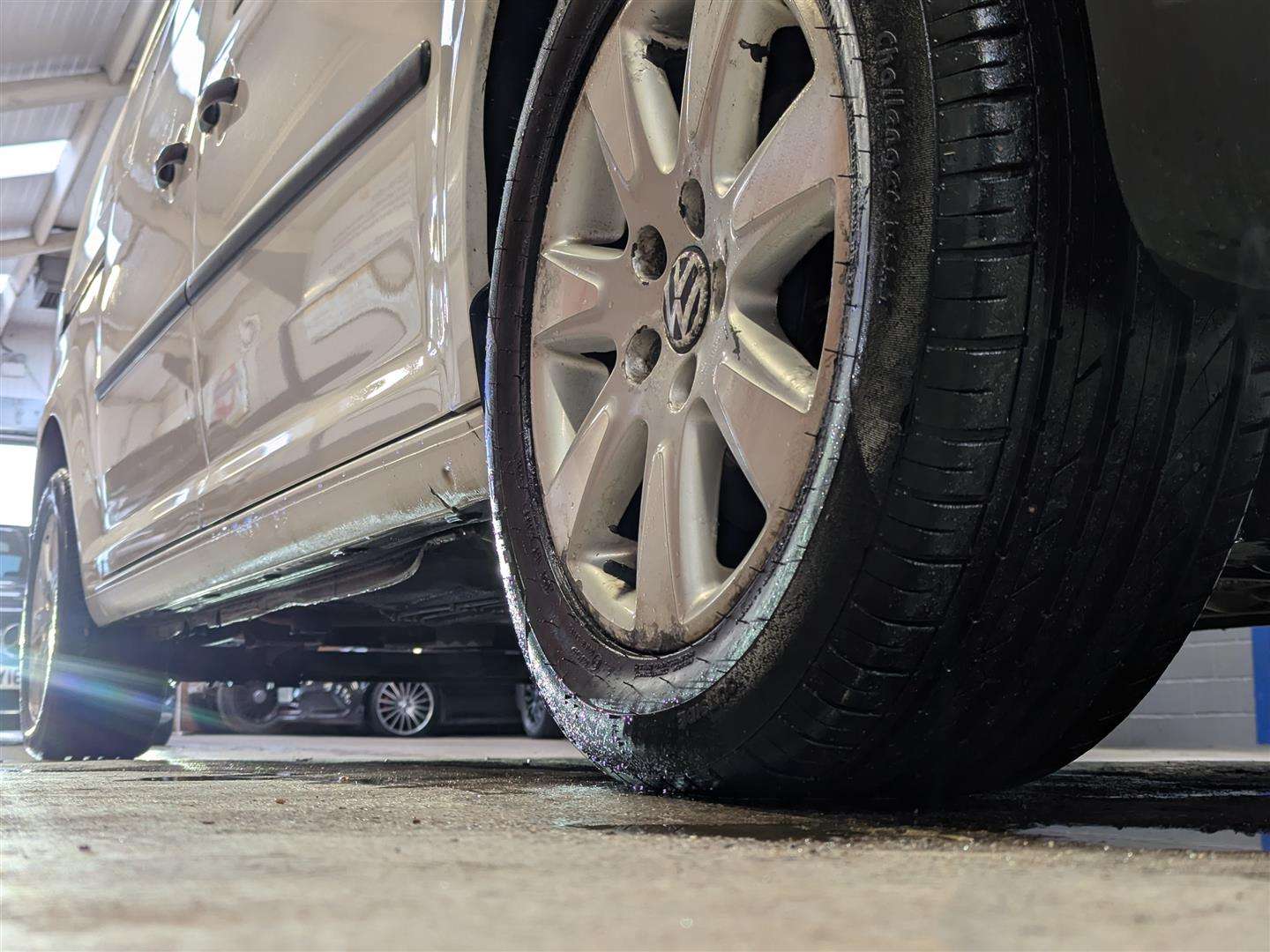 <p>2013 VOLKSWAGEN CADDY MAXI C20 TDI</p>