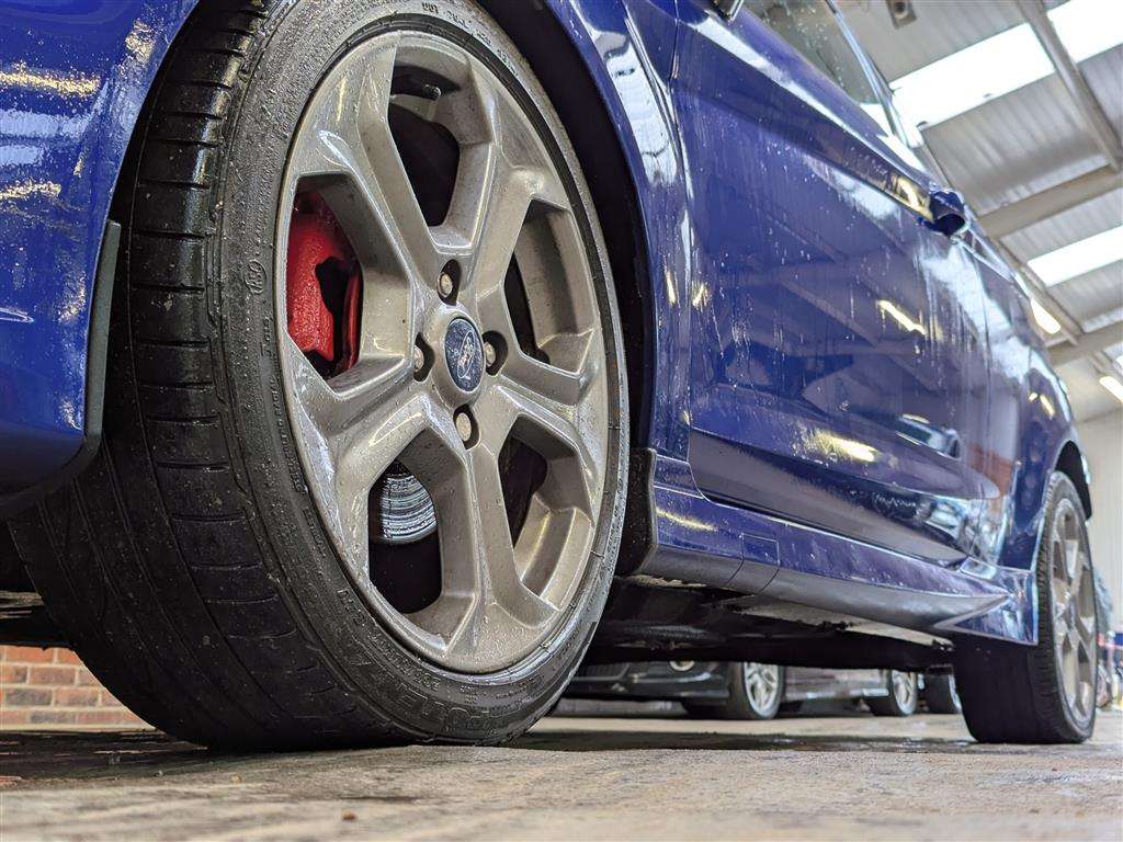 <p>2013 FORD FIESTA ST-2 TURBO</p>