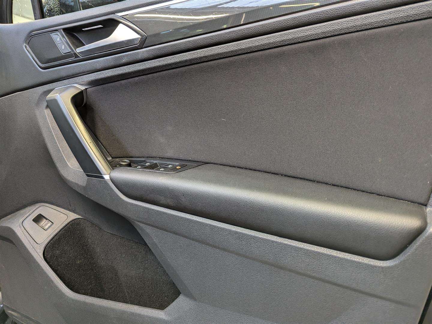 <p>2016 VOLKSWAGEN TIGUAN SEL TDI BMT 4MOTIO</p>