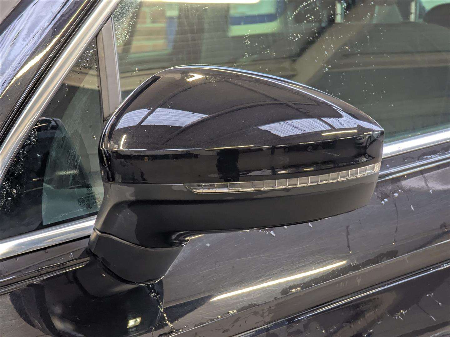 <p>2016 VOLKSWAGEN TIGUAN SEL TDI BMT 4MOTIO</p>