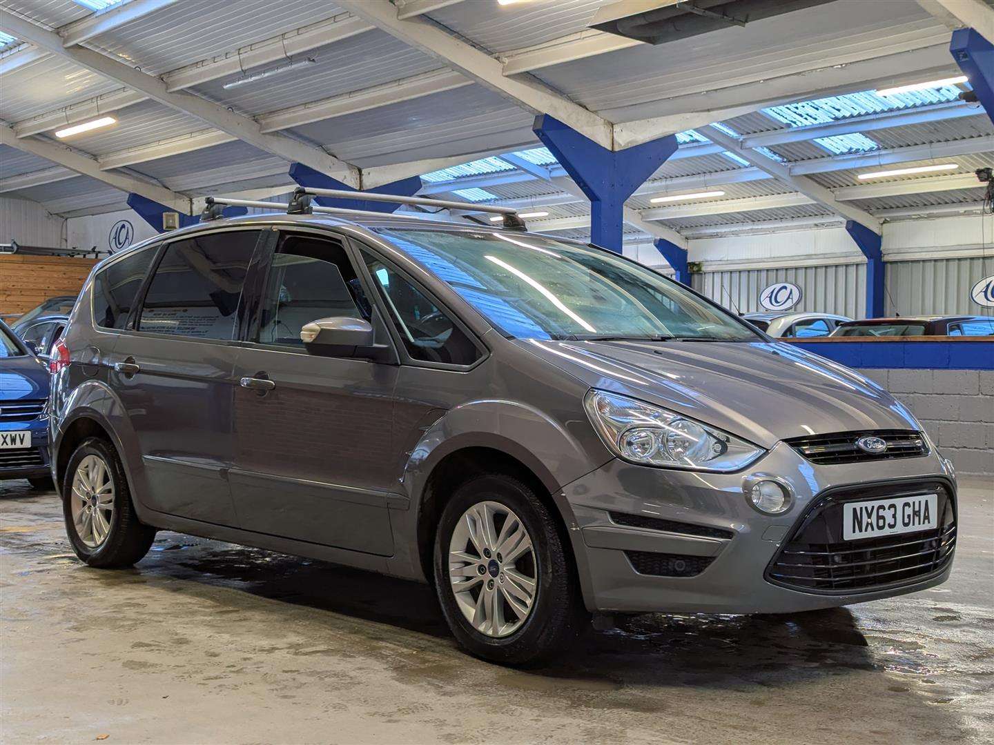 <p>2013 FORD S-MAX ZETEC TDCI</p>