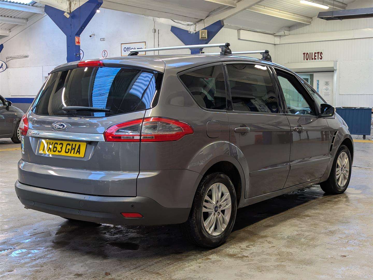 <p>2013 FORD S-MAX ZETEC TDCI</p>
