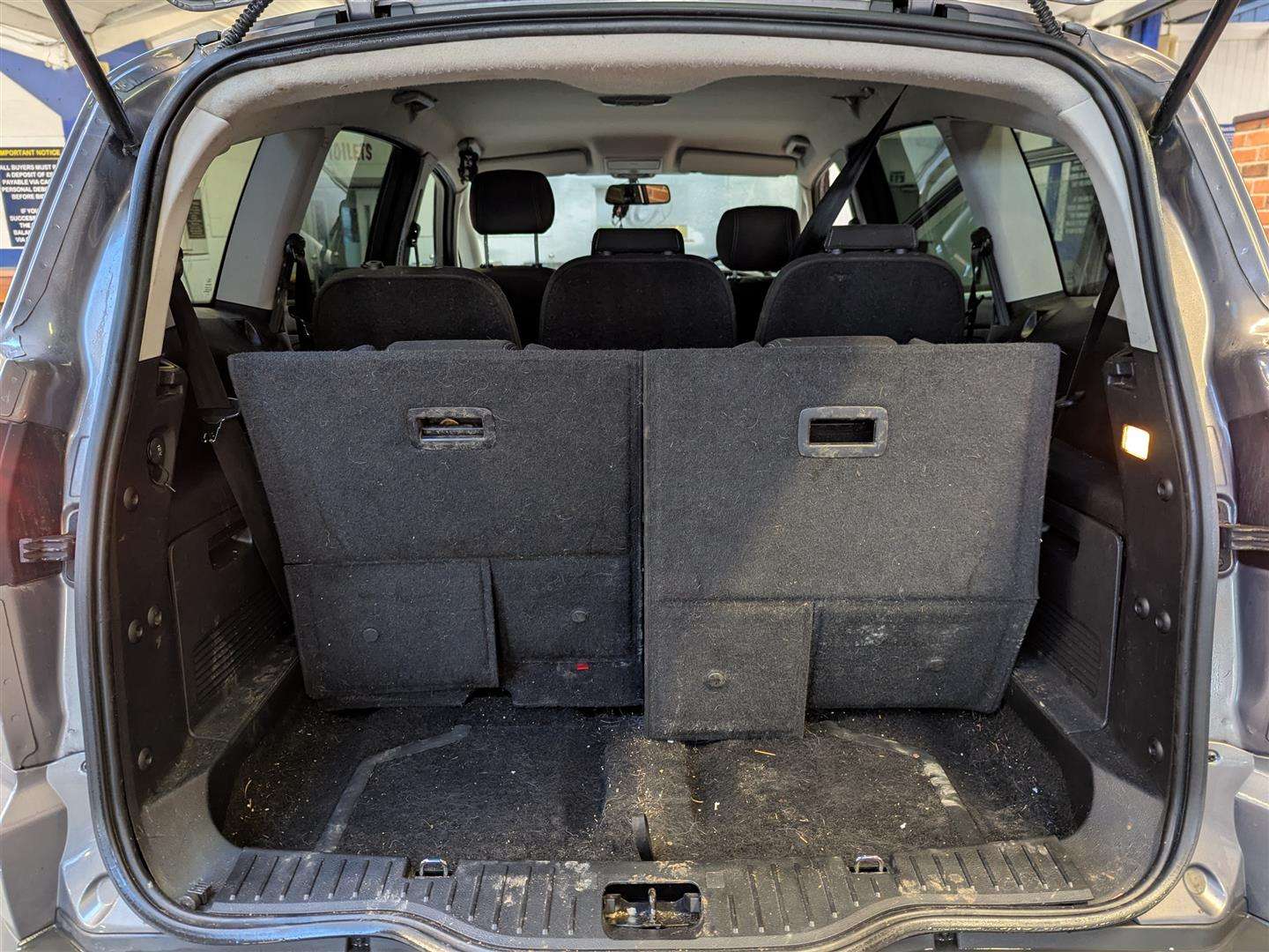 <p>2013 FORD S-MAX ZETEC TDCI</p>