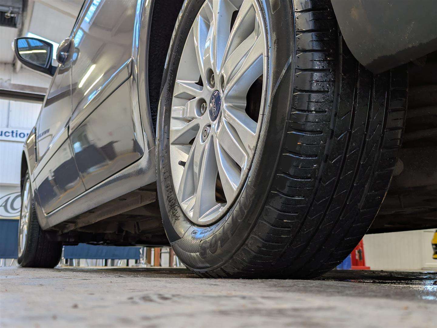 <p>2013 FORD S-MAX ZETEC TDCI</p>