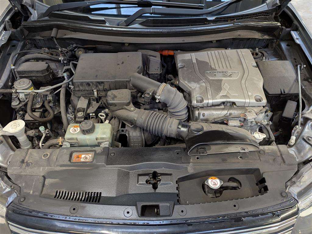 <p>2015 MITSUBISHI OUTLANDER GX 4H PHEV AUTO</p>