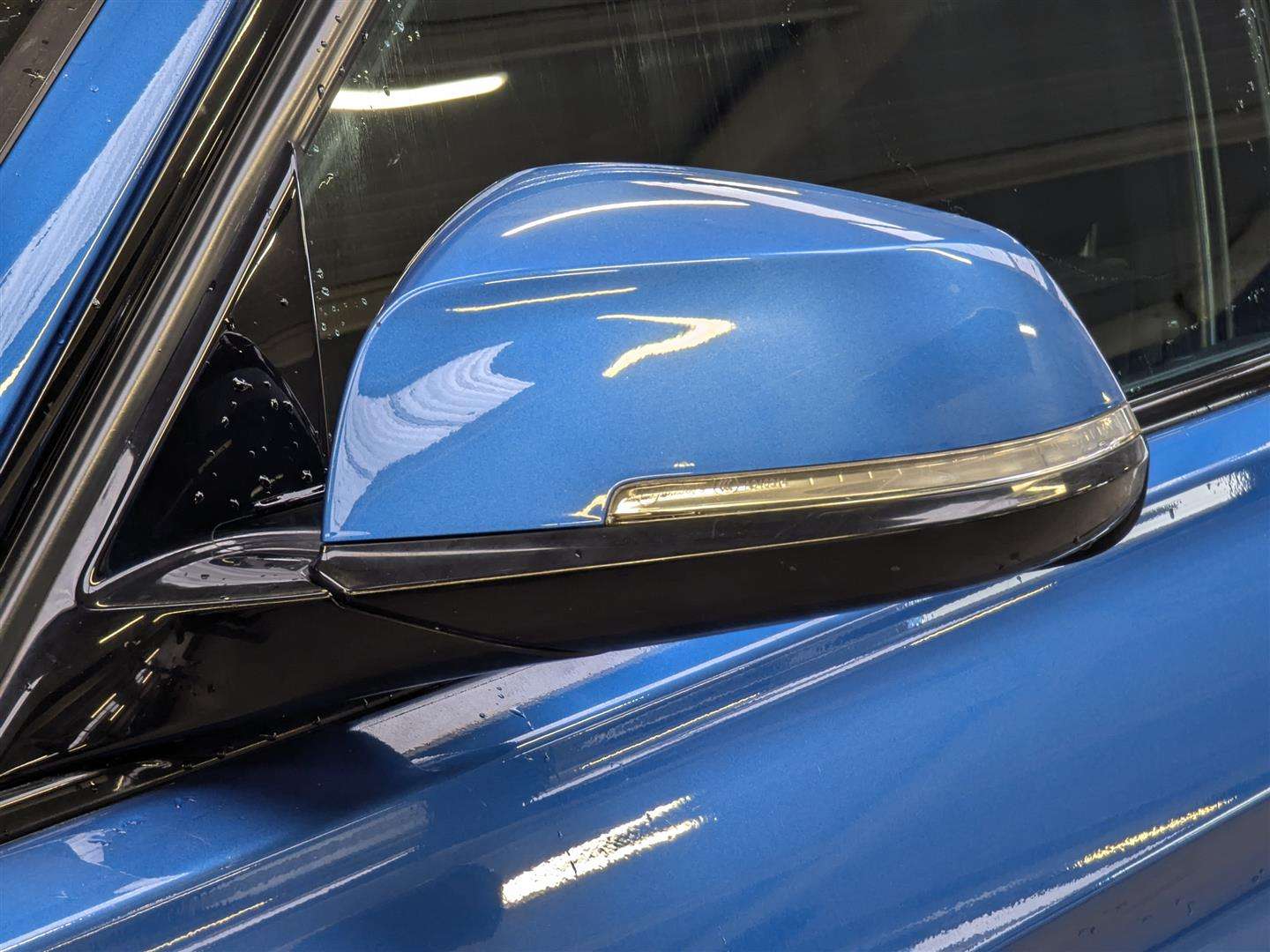 <p>2017 BMW 330E M SPORT AUTO</p>