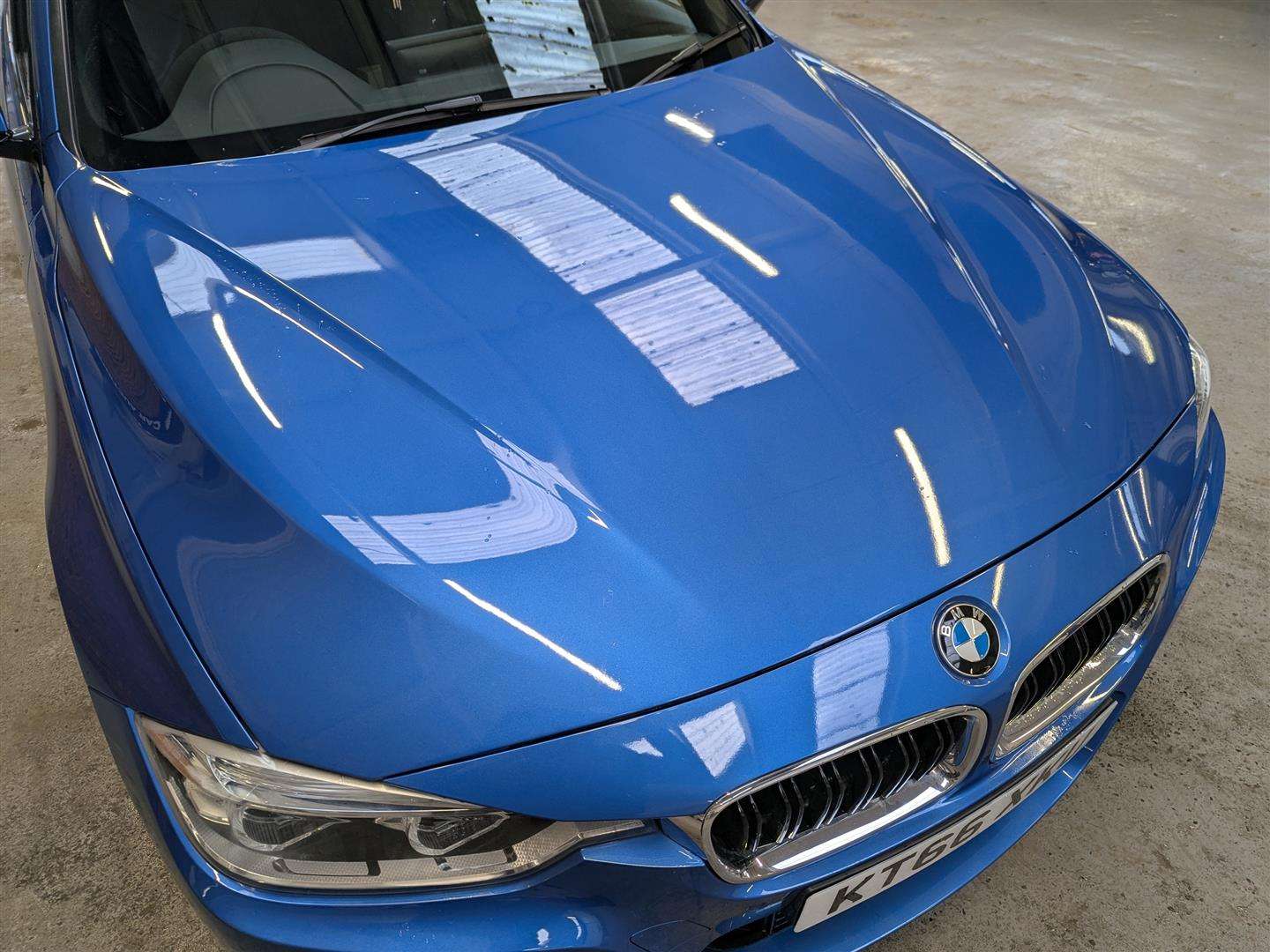 <p>2017 BMW 330E M SPORT AUTO</p>