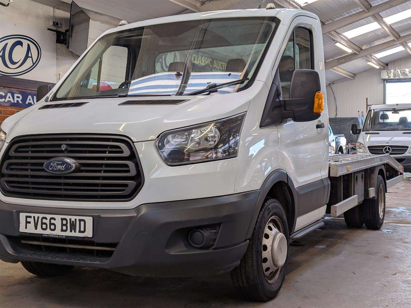 <p>2016 FORD TRANSIT 350 LWB</p>