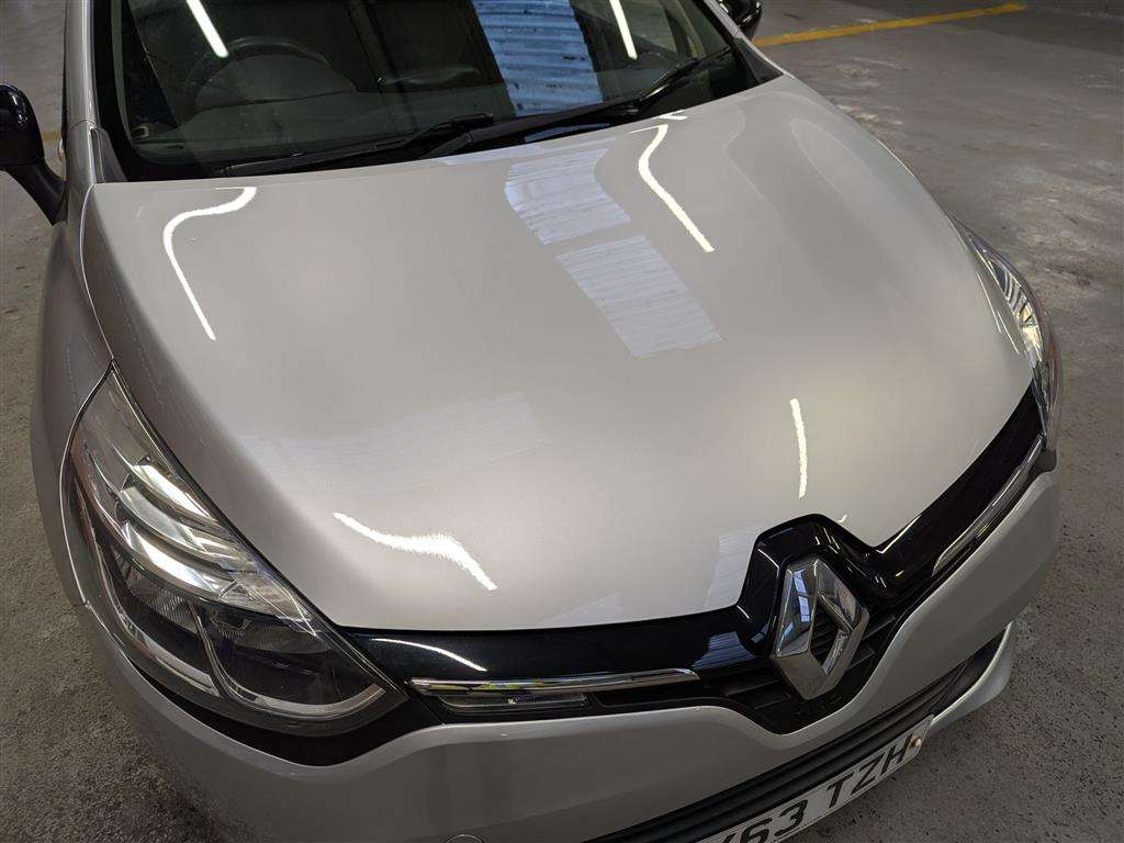 <p>2014 RENAULT CLIO DYNAMIQUE MEDIANAV</p>